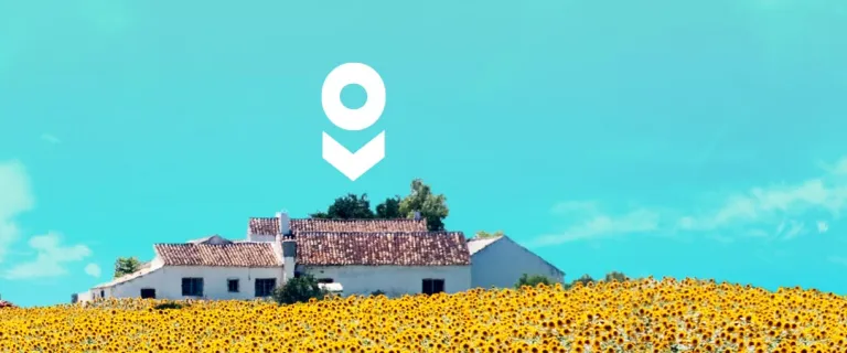 Casa de campo que recibe banda ancha satelital ultrarrápida